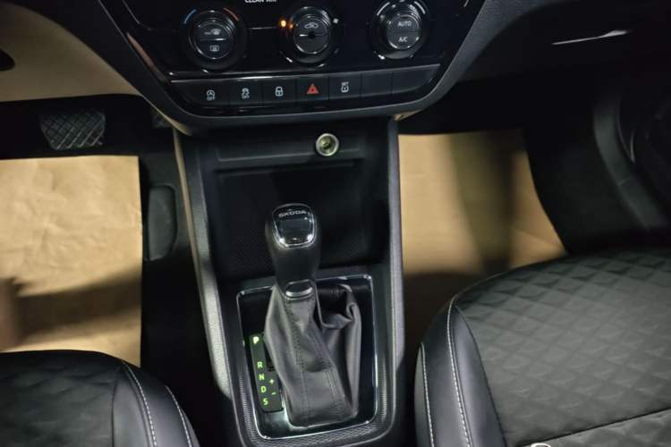 Used Skoda Kamiq 2018 1.5L Automatic Comfort Edition China V Standard Gear Lever