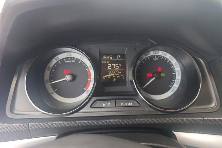 Used Skoda Kamiq 2018 1.5L Automatic Comfort Edition China VI Standard Instrument Cluster