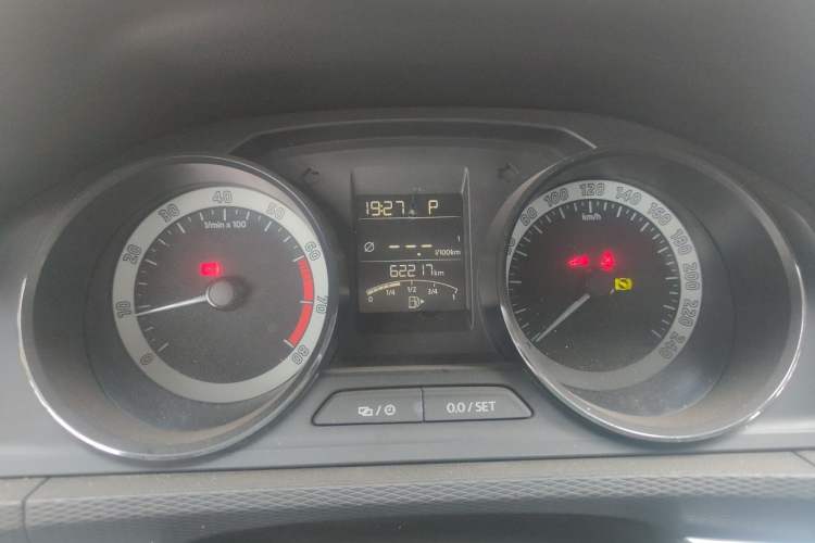 Used Skoda Kamiq 2018 1.5L Automatic Comfort Edition China VI Standard Instrument Cluster