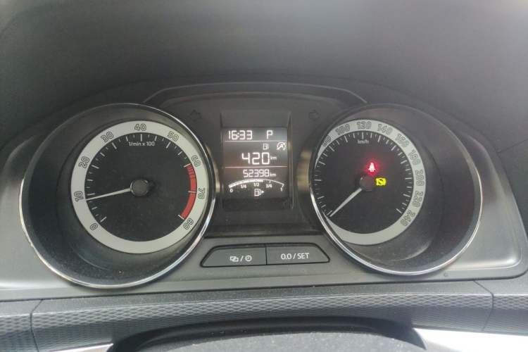 Used Skoda Kamiq 2018 1.5L Automatic Comfort Edition China VI Standard Instrument Cluster