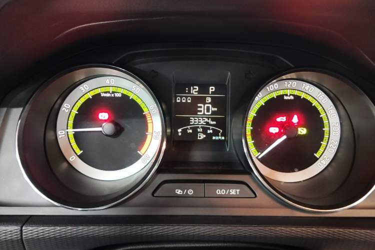 Used Skoda Kamiq 2018 1.5L Automatic Comfort Edition China VI Standard Instrument Cluster