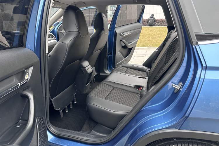 Used Skoda Kamiq 2018 1.5L Automatic Comfort Edition China VI Standard Interior 3