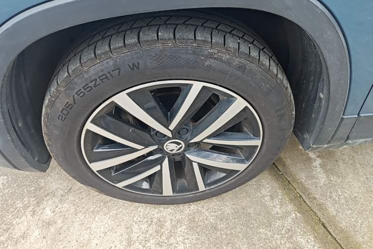 Used Skoda Kamiq 2018 1.5L Automatic Comfort Edition China V Standard Left Front Wheel Hub
