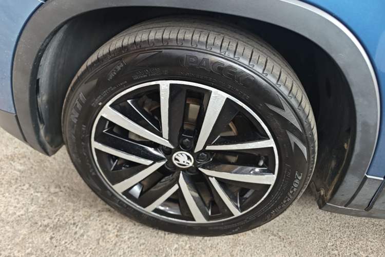 Used Skoda Kamiq 2018 1.5L Automatic Comfort Edition China VI Standard Left Front Wheel Hub