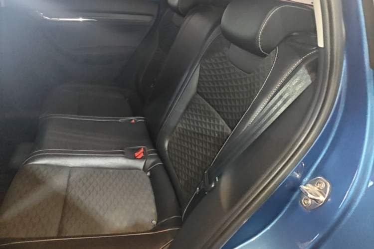 Used Skoda Kamiq 2018 1.5L Automatic Comfort Edition China VI Standard Left Rear Seat