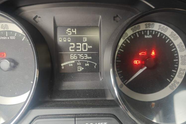 Used Skoda Kamiq 2018 1.5L Manual Comfort Edition China V Standard Odometer Close Up