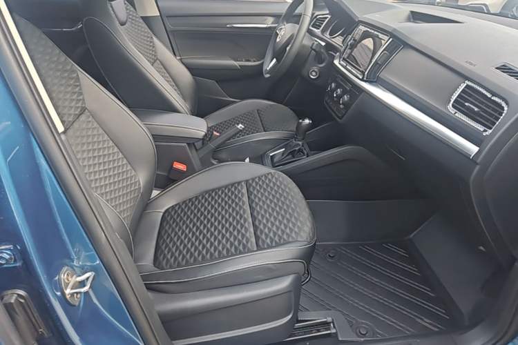 Used Skoda Kamiq 2018 1.5L Automatic Comfort Edition China VI Standard Right Front Seat