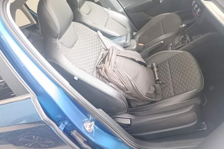 Used Skoda Kamiq 2018 1.5L Automatic Comfort Edition China VI Standard Right Front Seat