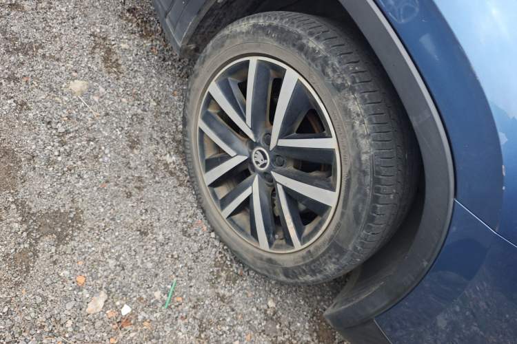 Used Skoda Kamiq 2018 1.5L Automatic Comfort Edition China VI Standard Right Front Wheel Hub