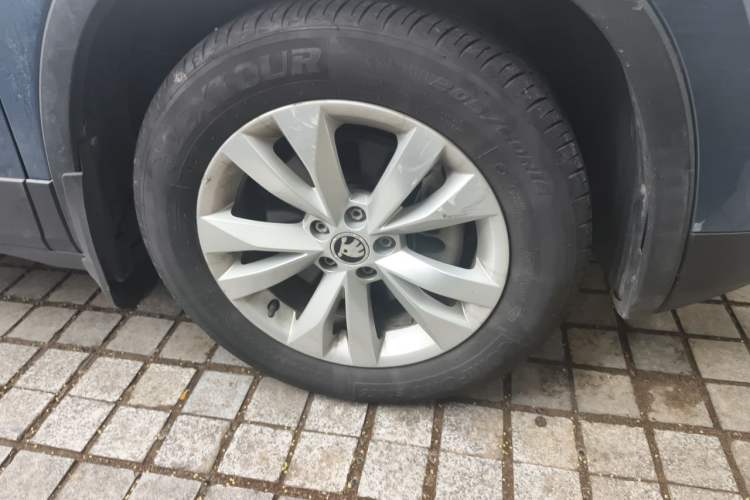 Used Skoda Kamiq 2018 1.5L Automatic Standard Version China V Emission Standard Right Front Wheel Hub
