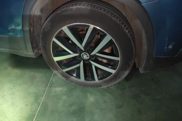 Used Skoda Kamiq 2018 1.5L Automatic Comfort Edition China VI Standard Right Front Wheel Hub