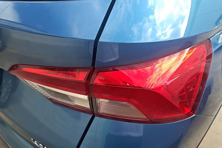 Used Skoda Kamiq 2018 1.5L Automatic Comfort Edition China VI Standard Right Rear Taillight