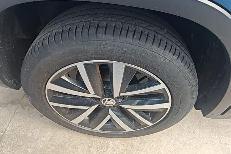 Used Skoda Kamiq 2018 1.5L Automatic Comfort Edition China VI Standard Right Rear Wheel Hub