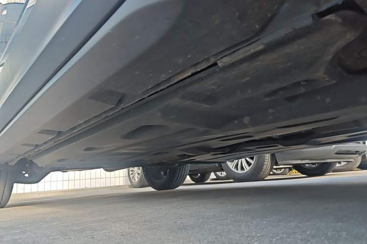 Used Skoda Kamiq 2018 1.5L Automatic Comfort Edition China VI Standard Right Side Sill