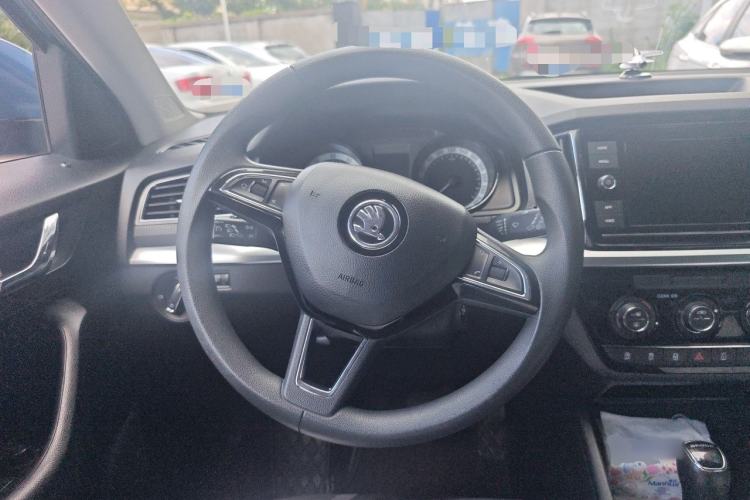 Used Skoda Kamiq 2018 1.5L Automatic Comfort Edition China VI Standard Steering Wheel