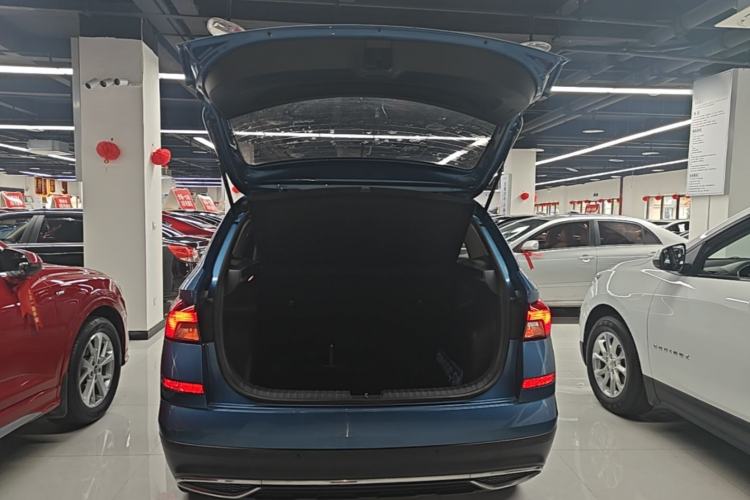 Used Skoda Kamiq 2018 1.5L Automatic Comfort Edition China VI Standard Trunk
