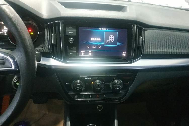 Used Skoda Kamiq 2018 1.5L Automatic Comfort Edition China V Standard Audio And AC Panel