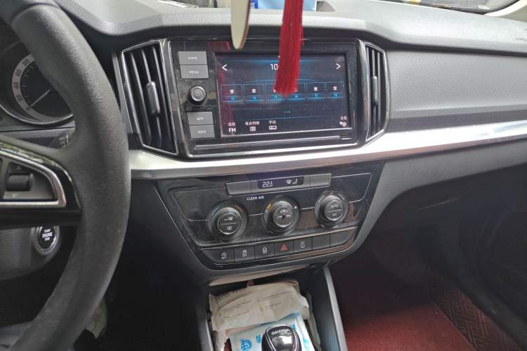 Used Skoda Kamiq 2018 1.5L Automatic Comfort Edition China V Standard Audio And AC Panel