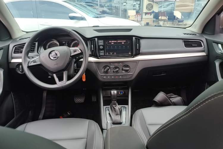 Used Skoda Kamiq 2018 1.5L Automatic Standard Version China V Emission Standard Center Console