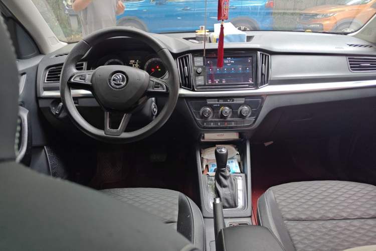 Used Skoda Kamiq 2018 1.5L Automatic Comfort Edition China V Standard Center Console