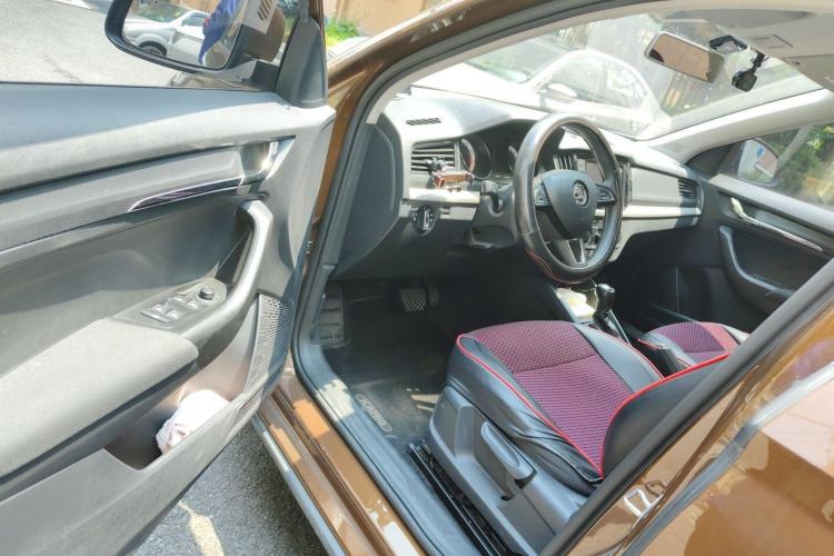 Used Skoda Kamiq 2018 1.5L Automatic Standard Version China V Emission Standard Driver Seat