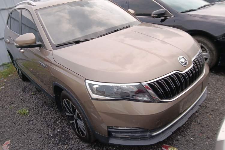 Used Skoda Kamiq 2018 1.5L Automatic Comfort Edition China VI Standard Front Right 45 Deg