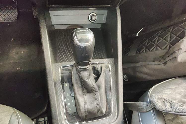 Used Skoda Kamiq 2018 1.5L Automatic Comfort Edition China V Standard Gear Lever