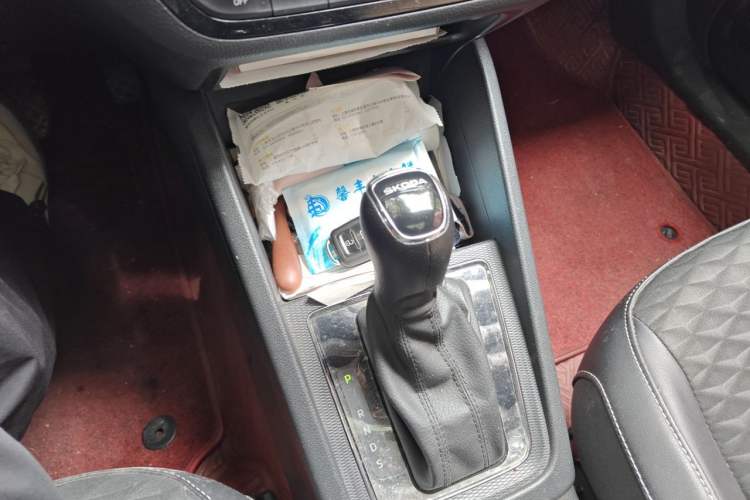 Used Skoda Kamiq 2018 1.5L Automatic Comfort Edition China V Standard Gear Lever