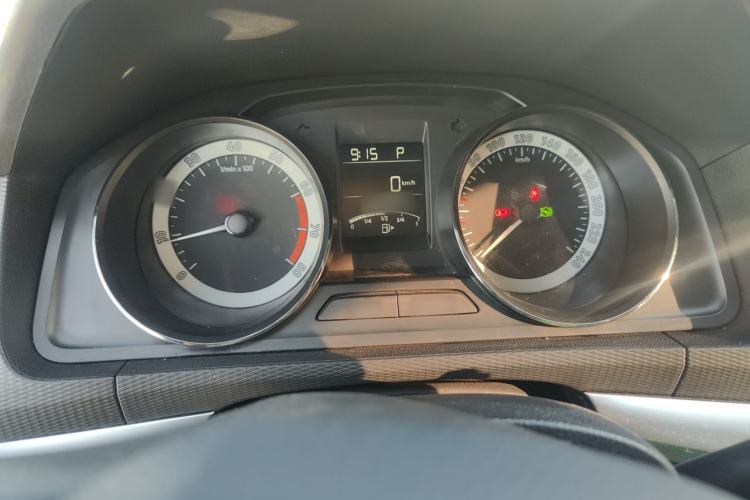 Used Skoda Kamiq 2018 1.5L Automatic Comfort Edition China VI Standard Instrument Cluster