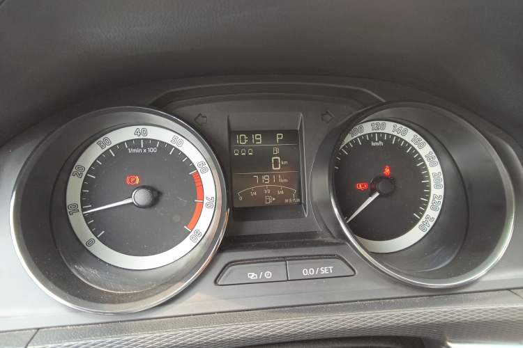 Used Skoda Kamiq 2018 1.5L Automatic Comfort Edition China VI Standard Instrument Cluster