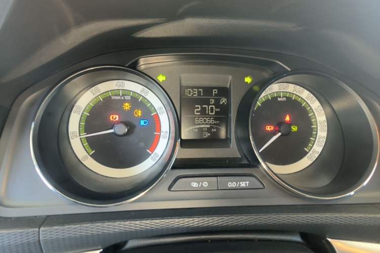 Used Skoda Kamiq 2018 1.5L Automatic Comfort Edition China VI Standard Instrument Cluster