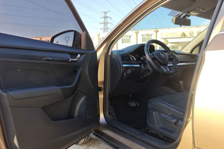 Used Skoda Kamiq 2018 1.5L Automatic Comfort Edition China VI Standard Interior 1
