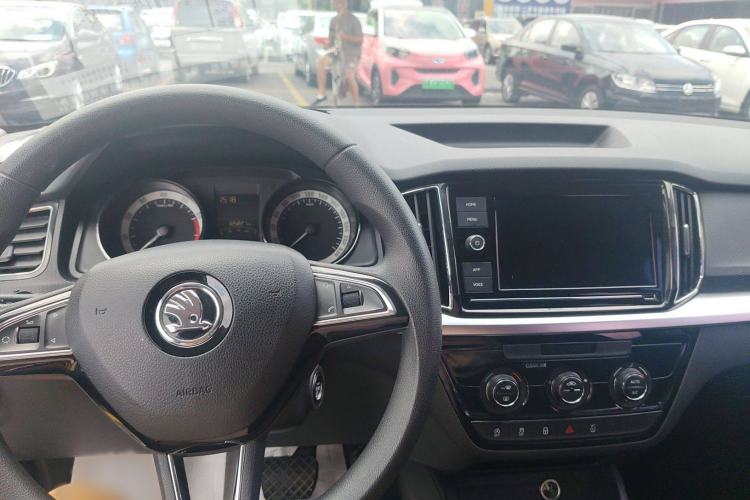 Used Skoda Kamiq 2018 1.5L Automatic Comfort Edition China V Standard Interior 3