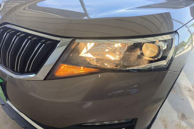 Used Skoda Kamiq 2018 1.5L Automatic Comfort Edition China VI Standard Left Front Headlight