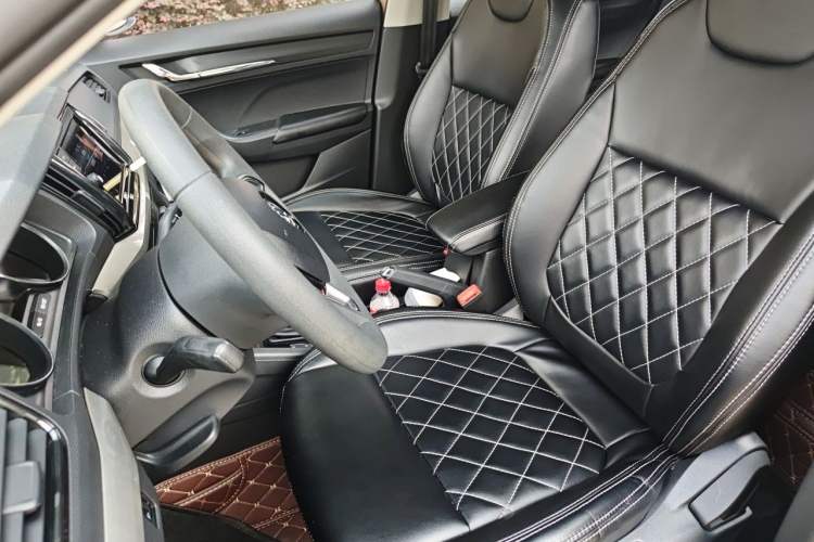 Used Skoda Kamiq 2018 1.5L Automatic Standard Edition China VI Left Front Seat