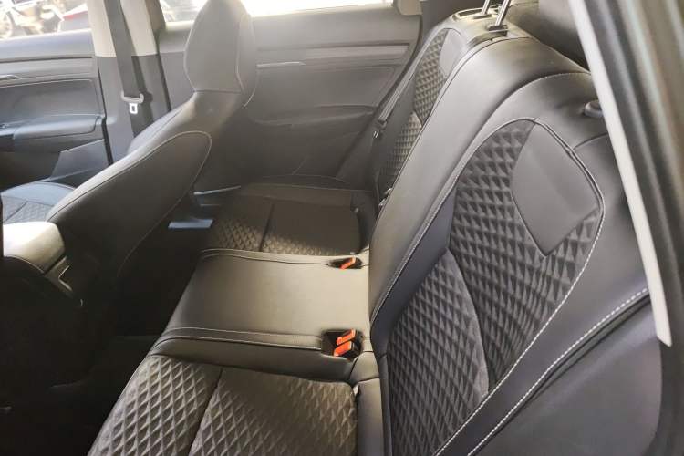 Used Skoda Kamiq 2018 1.5L Automatic Comfort Edition China V Standard Left Rear Seat