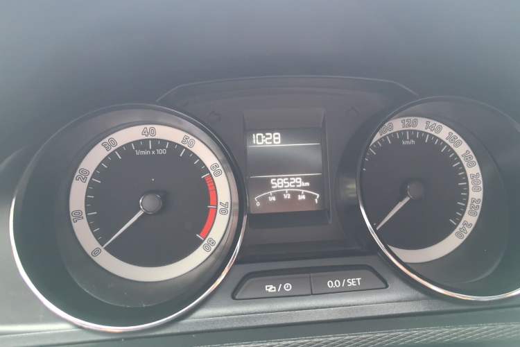 Used Skoda Kamiq 2018 1.5L Automatic Comfort Edition China V Standard Odometer Close Up