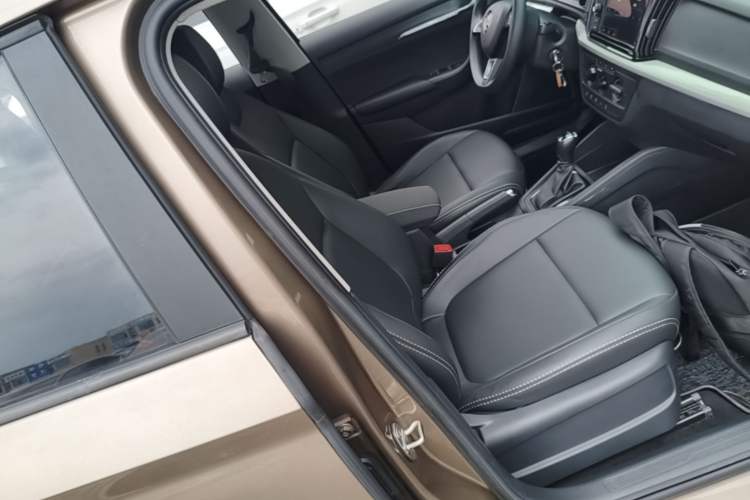 Used Skoda Kamiq 2018 1.5L Automatic Standard Version China V Emission Standard Right Front Seat