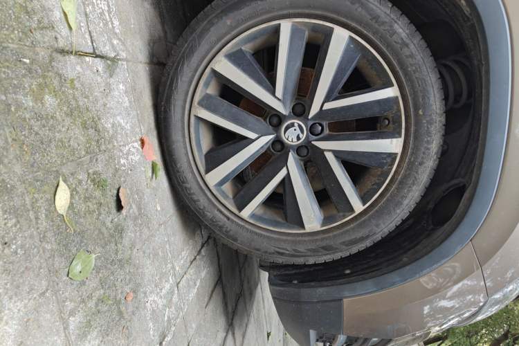 Used Skoda Kamiq 2018 1.5L Automatic Comfort Edition China V Standard Right Front Wheel Hub