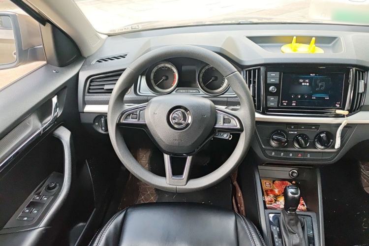 Used Skoda Kamiq 2018 1.5L Automatic Standard Edition China VI Steering Wheel
