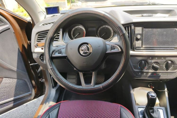 Used Skoda Kamiq 2018 1.5L Automatic Standard Version China V Emission Standard Steering Wheel