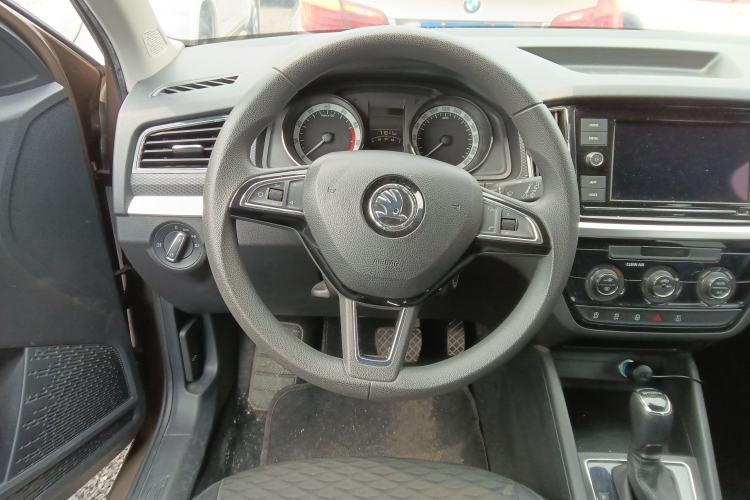 Used Skoda Kamiq 2018 1.5L Automatic Comfort Edition China VI Standard Steering Wheel