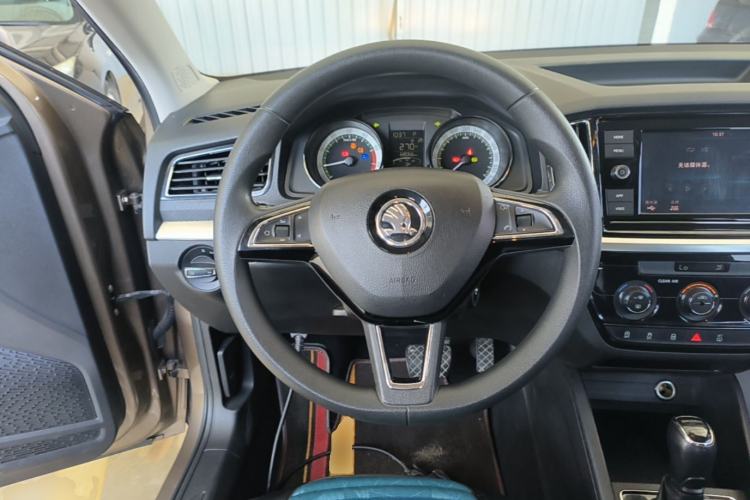 Used Skoda Kamiq 2018 1.5L Automatic Comfort Edition China VI Standard Steering Wheel