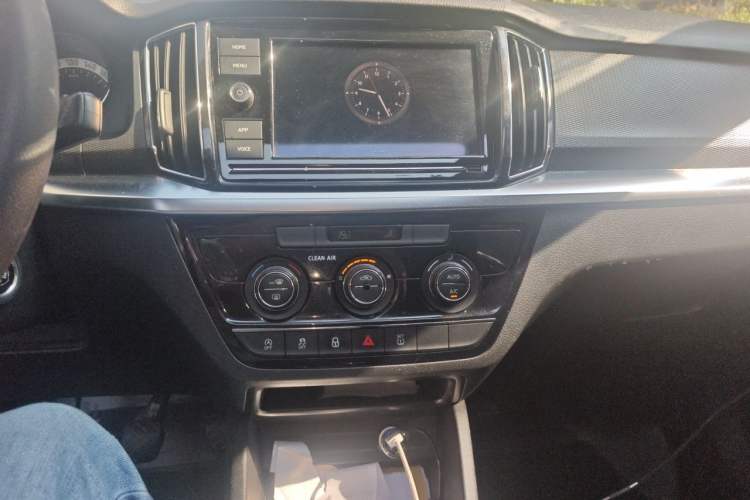 Used Skoda Kamiq 2018 1.5L Manual Comfort Edition China V Standard Audio And AC Panel
