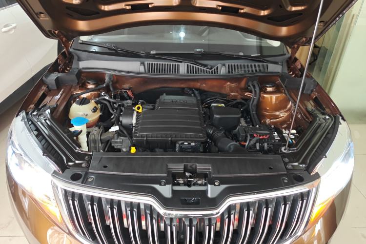Used Skoda Kamiq 2018 1.5L Automatic Comfort Edition China VI Standard Engine Bay