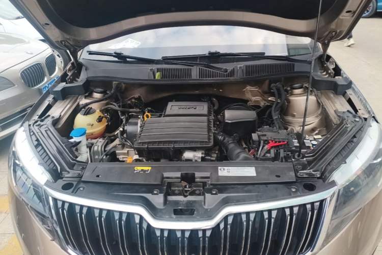 Used Skoda Kamiq 2018 1.5L Automatic Comfort Edition China VI Standard Engine Bay