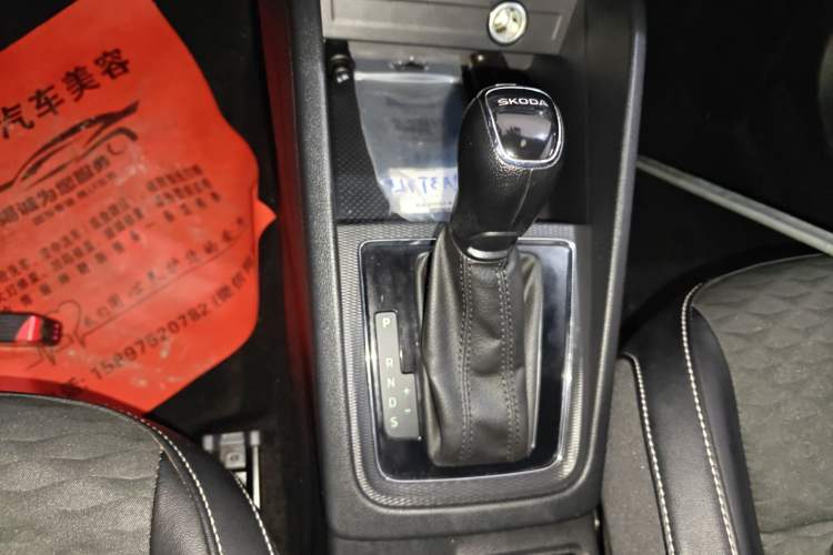 Used Skoda Kamiq 2018 1.5L Automatic Comfort Edition China VI Standard Gear Lever