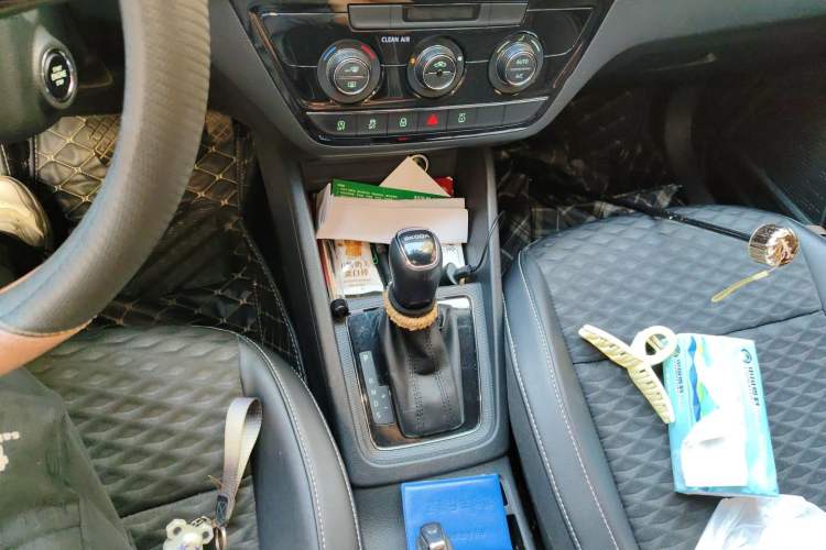 Used Skoda Kamiq 2018 1.5L Automatic Comfort Edition China V Standard Gear Lever