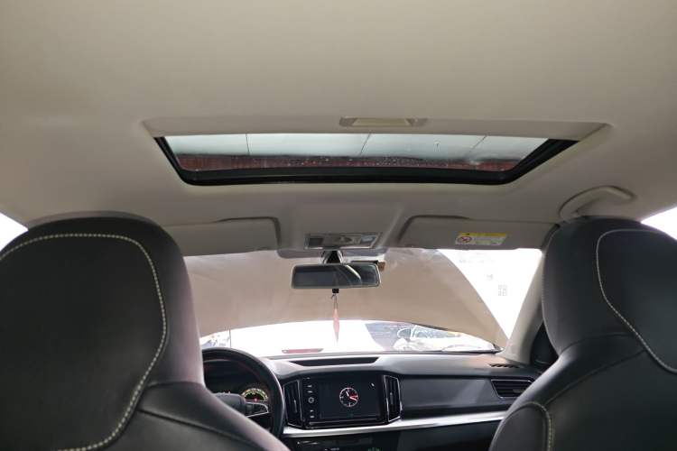 Used Skoda Kamiq 2018 1.5L Automatic Comfort Edition China VI Standard Headliner
