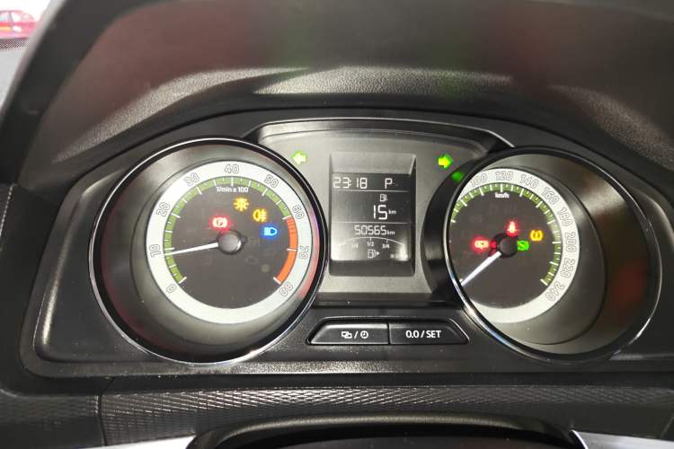 Used Skoda Kamiq 2018 1.5L Automatic Comfort Edition China VI Standard Instrument Cluster